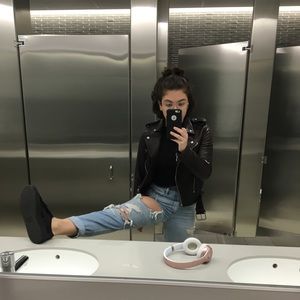 Meet your Posher, Rebecca